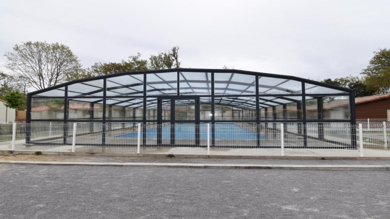 Chalet Avec Piscine Azur Dış mekan fotoğraf